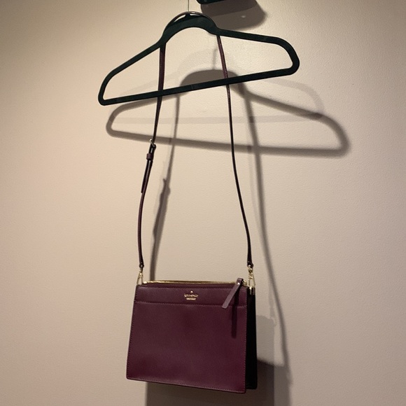 Kate Spade Adjustable crossbody purse with removable strap. Wine.  EUC - Picture 6 of 6